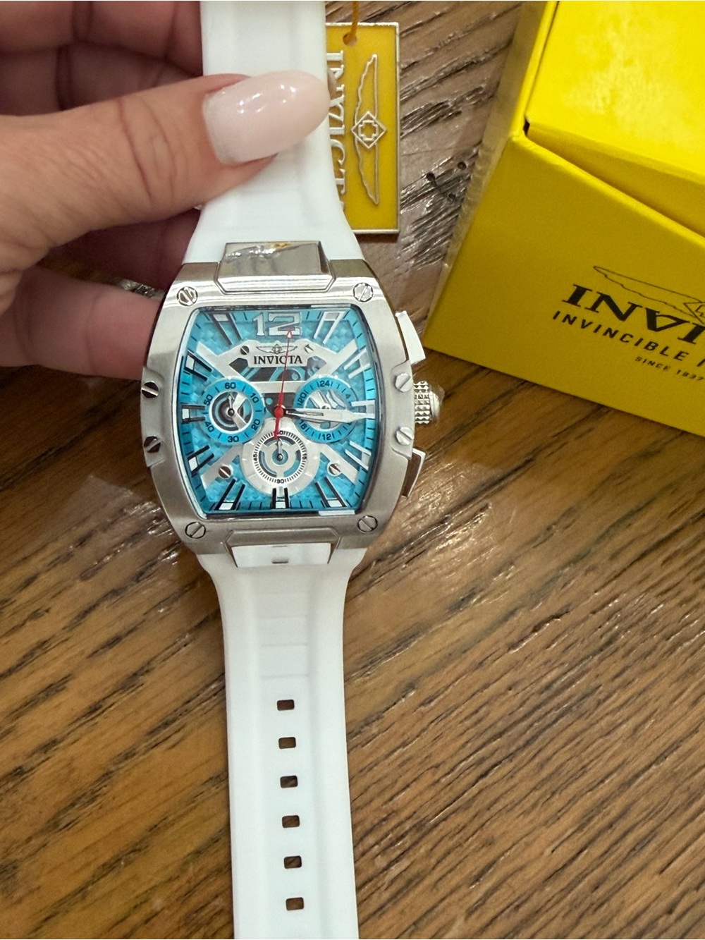 SOLD! Invicta Racing X-Grid Watch - Picture 4 of 4